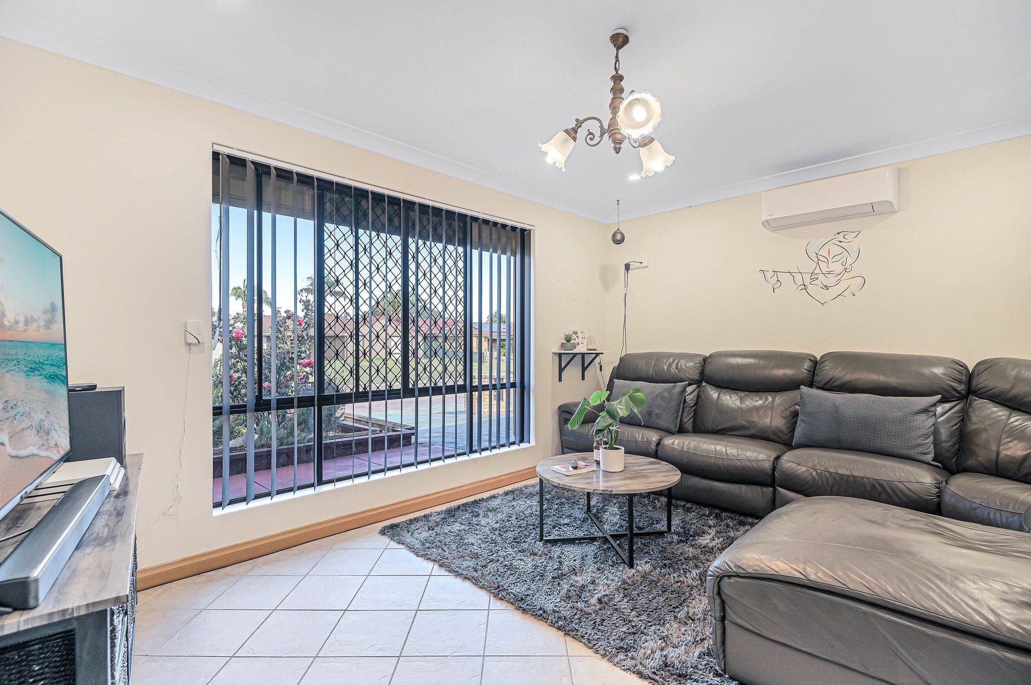 1 Knightsbridge Way, Thornlie WA 6108, Thornlie - Thumbnail 3