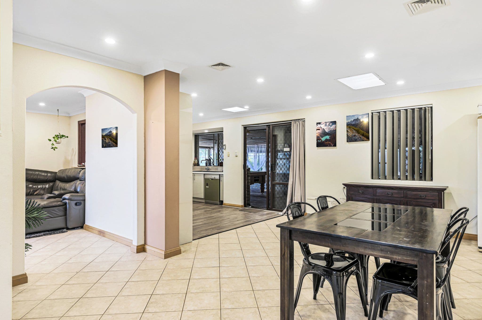 1 Knightsbridge Way, Thornlie WA 6108, Thornlie - Thumbnail 4