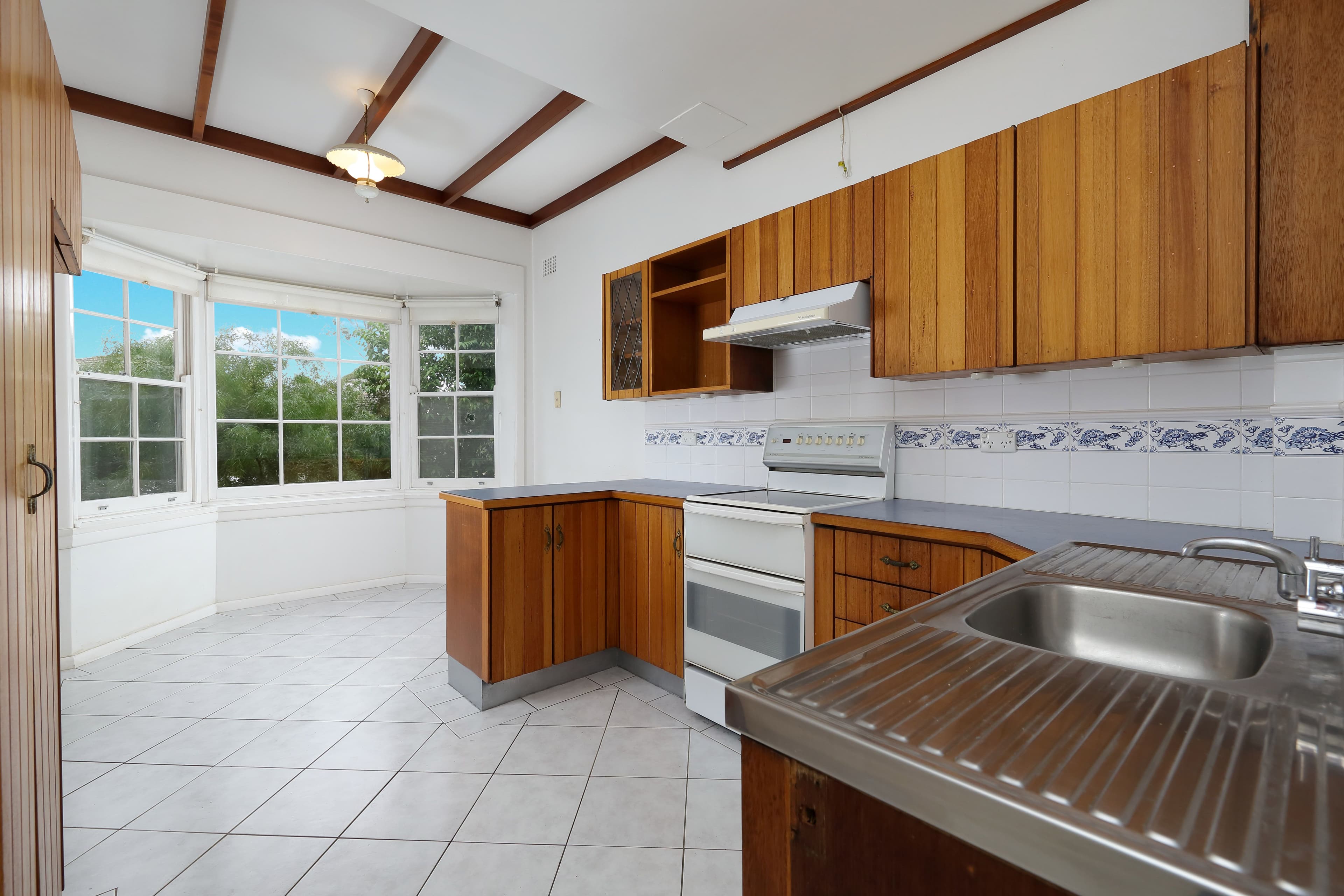 22 Wonoona Parade East, Oatley NSW 2223, Oatley - Thumbnail 3