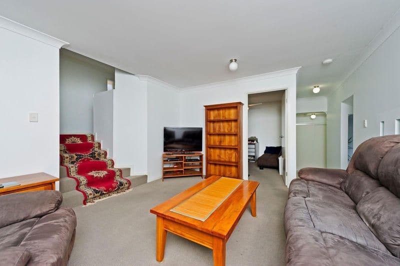 34 Bluetail Crescent, UPPER COOMERA QLD 4209, Upper Coomera - Thumbnail 2