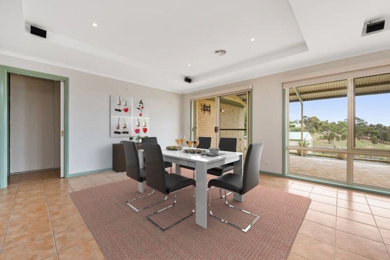 38 Blackstone Road, Newtown QLD 4305, Newtown - Thumbnail 8