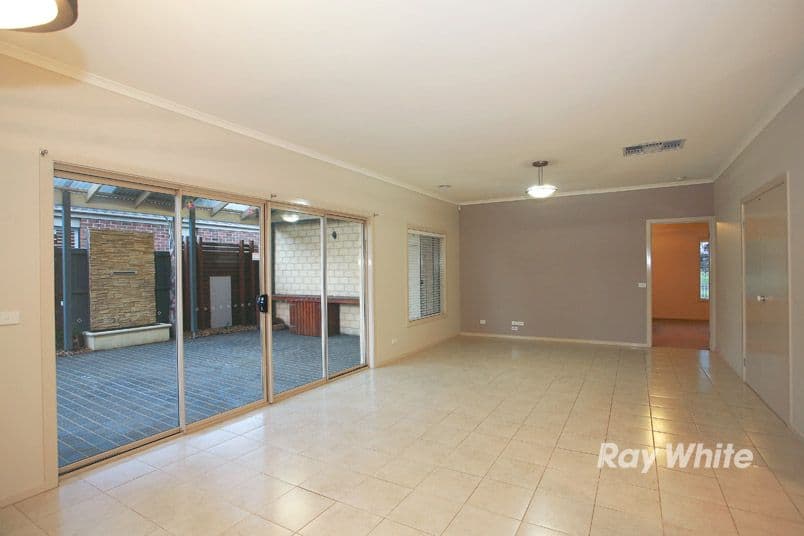 17 Satin Street, CRANBOURNE VIC 3977, Cranbourne - Thumbnail 7