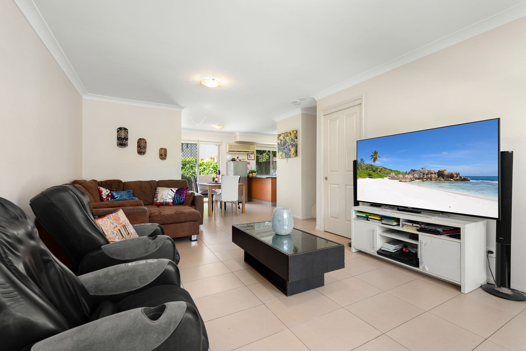 50 Johnston Street, Carina QLD 4152, Carina - Thumbnail 2