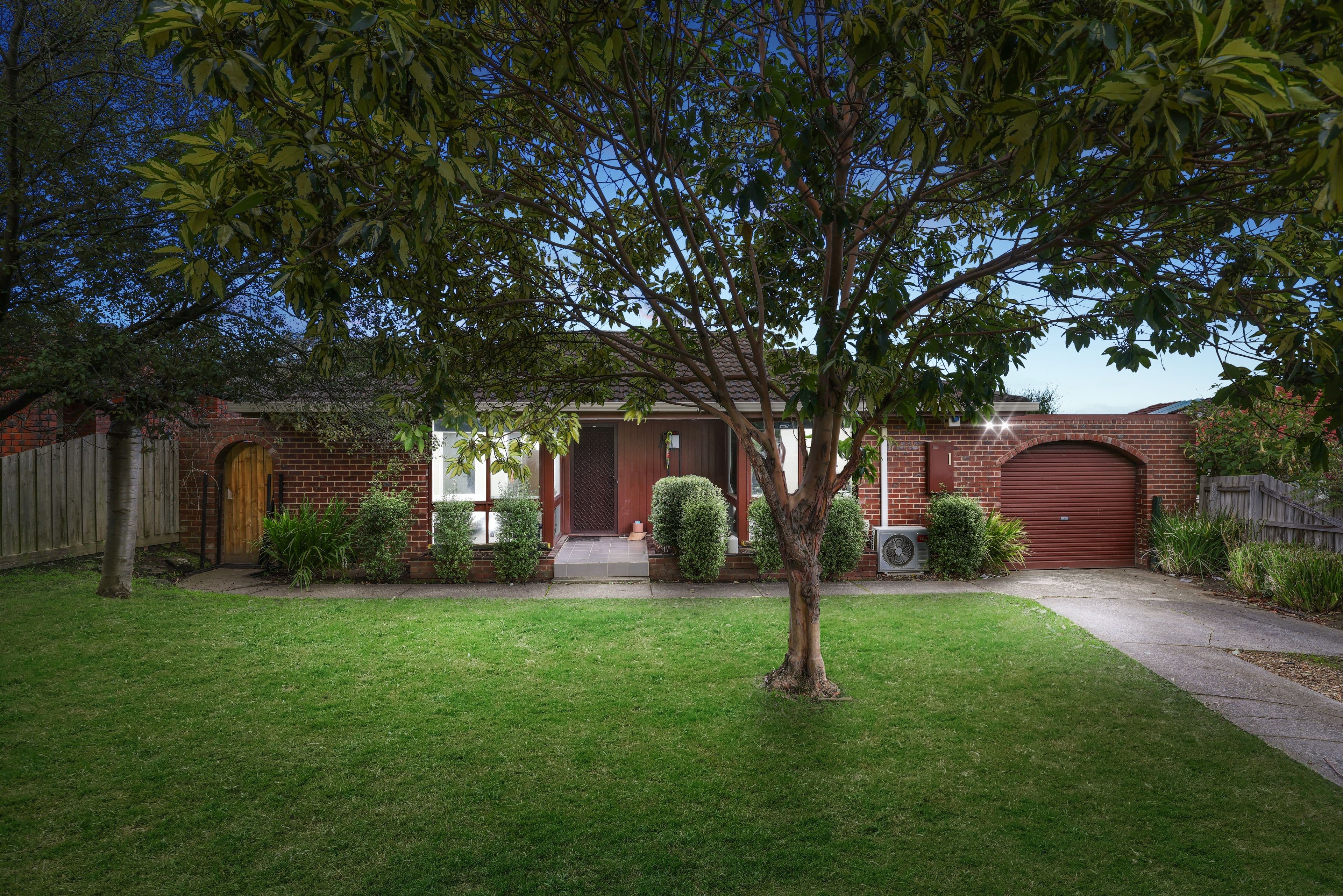 8 Courtney Square, Wantirna VIC 3152, Wantirna - Image 1
