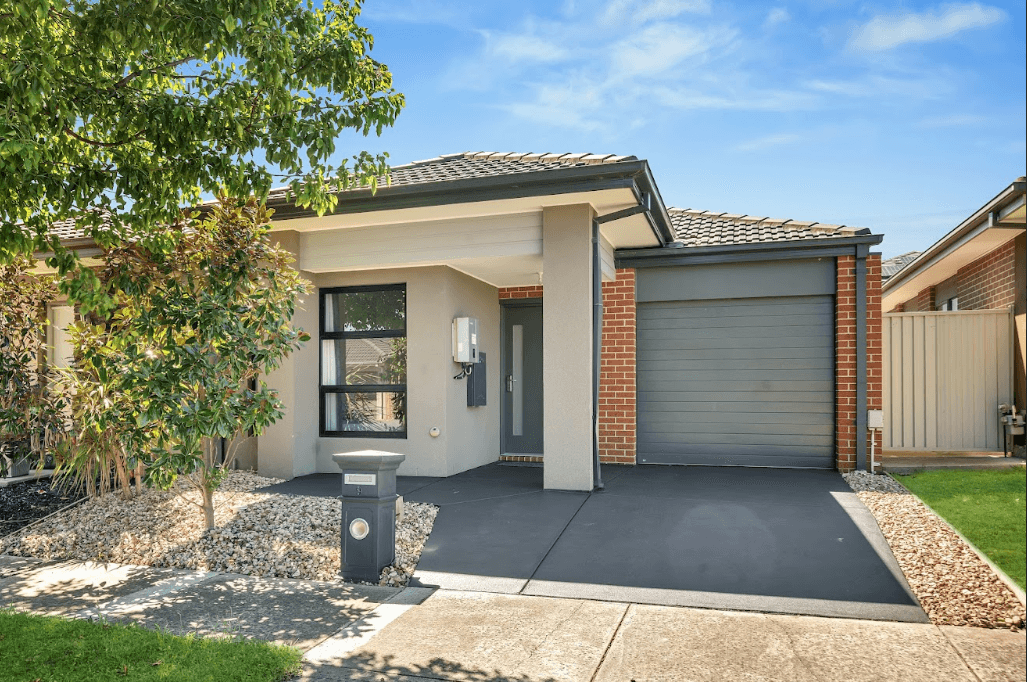 9 Eminence Drive, Cranbourne West VIC 3977, Cranbourne West - Image 1