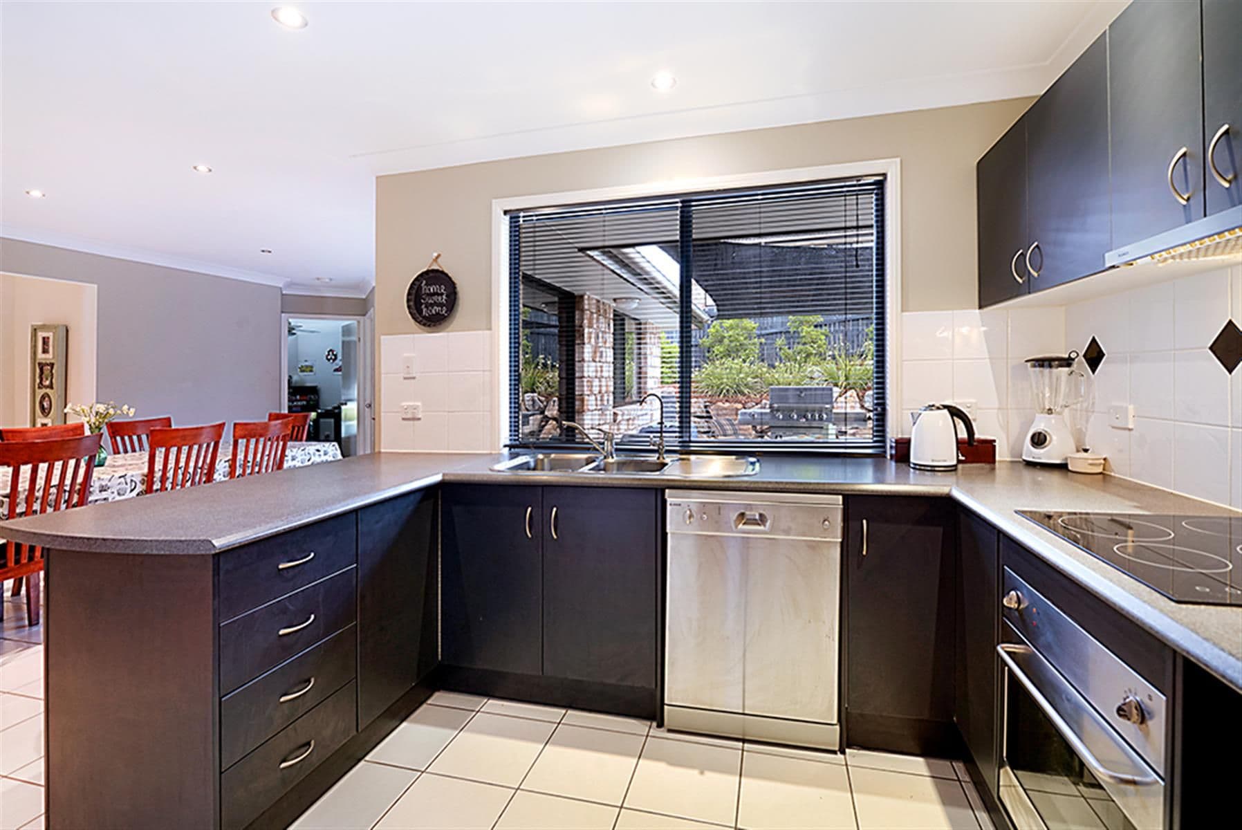 8 Lim Court, Upper Coomera QLD 4209, Upper Coomera - Thumbnail 6