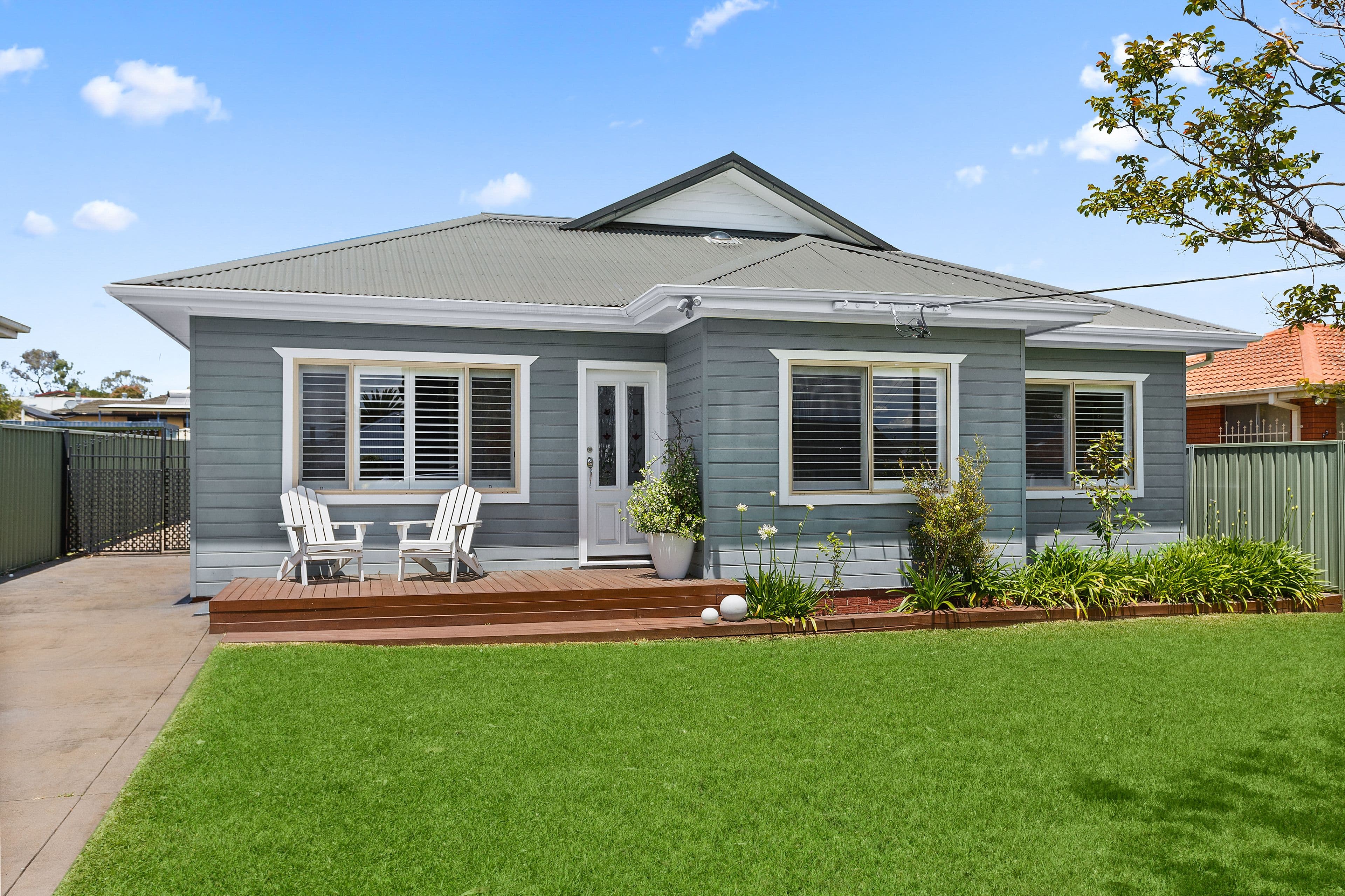 75 Parkes Street, Oak Flats NSW 2529, Oak Flats - Image 1