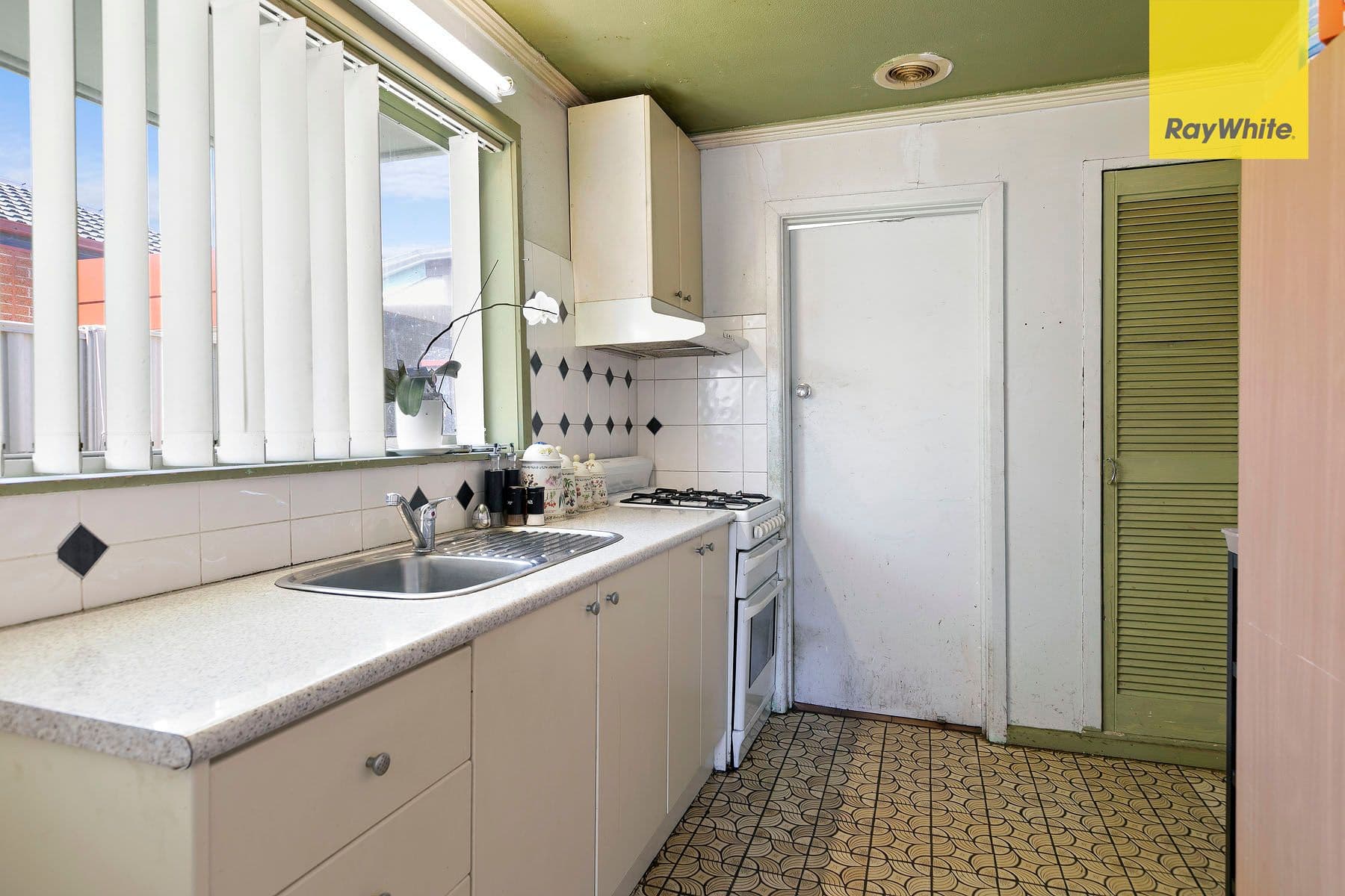 110 William Street, St Albans VIC 3021, St Albans - Thumbnail 4