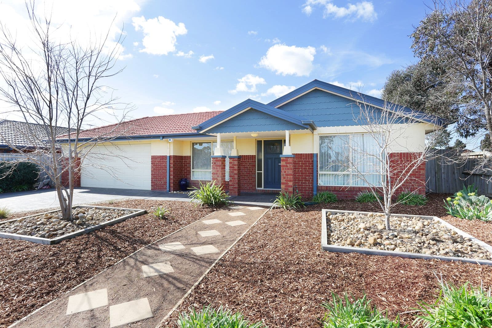62 Willowgreen Way, Point Cook VIC 3030, Point Cook - Thumbnail 2
