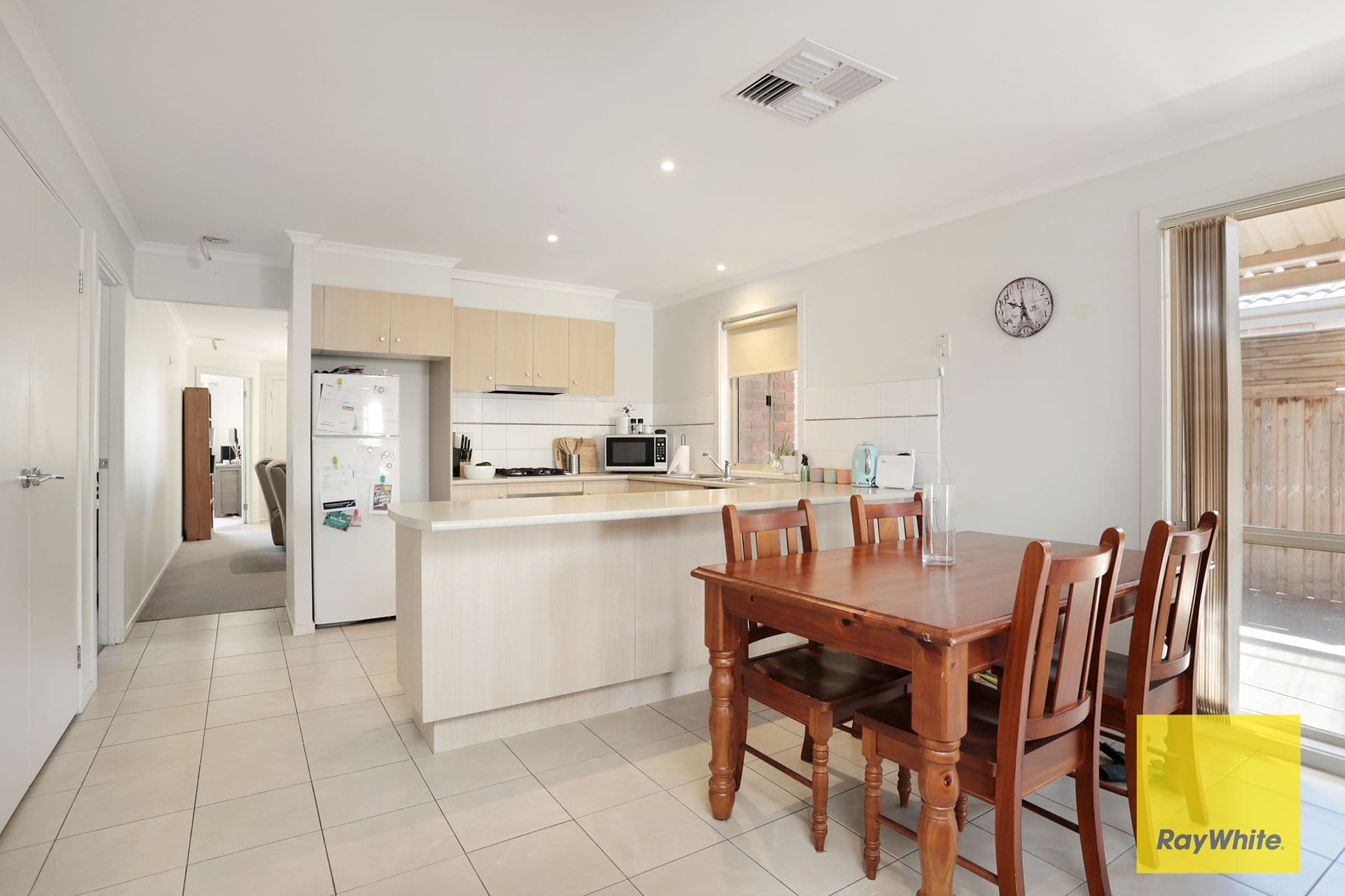 34 Emma Drive, Point Cook VIC 3030, Point Cook - Thumbnail 4