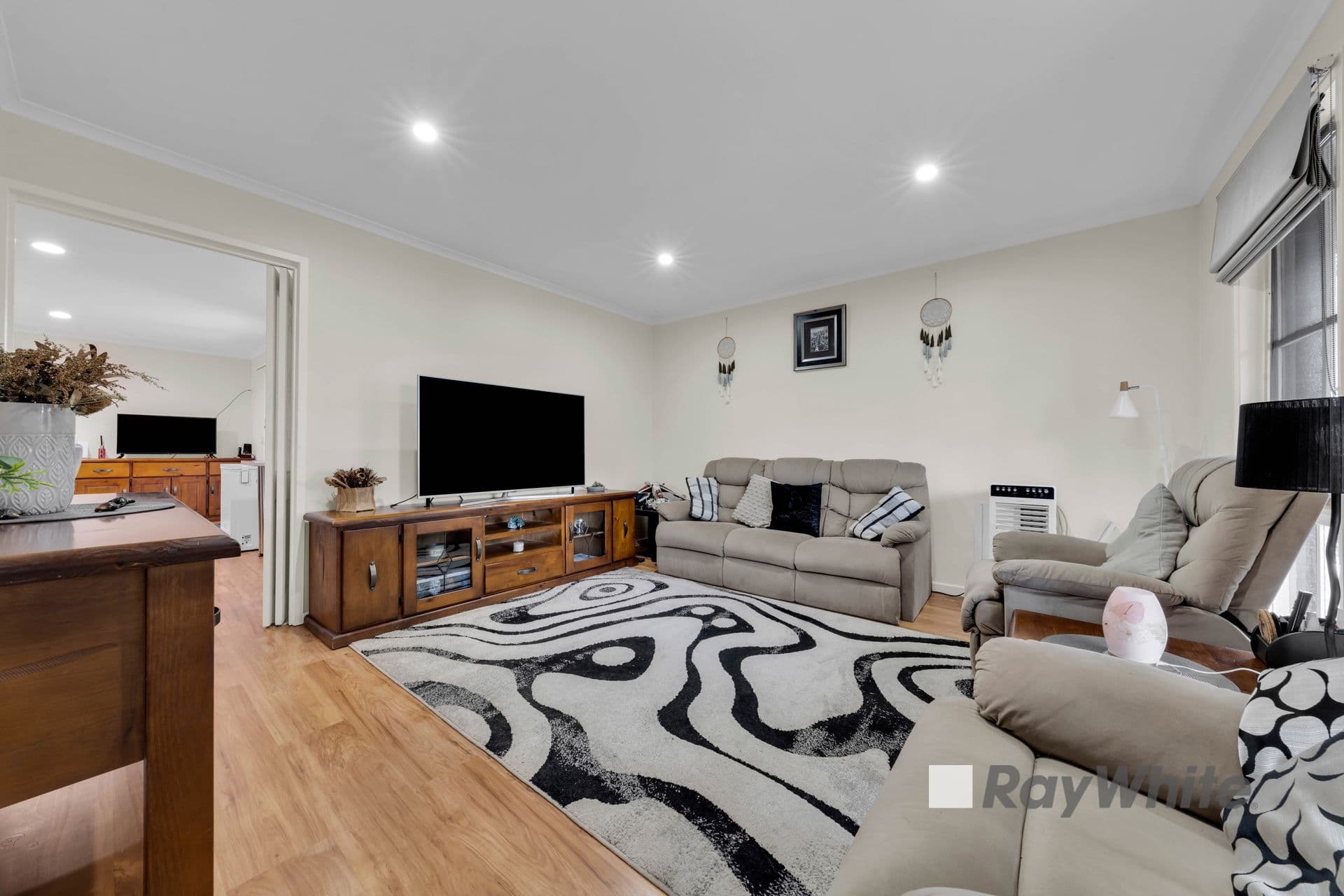 32 Wild Oat Drive, Echuca VIC 3564, Echuca - Thumbnail 2