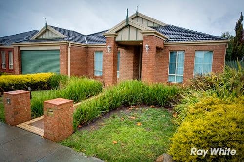10 Park Boulevard, PAKENHAM VIC 3810, Pakenham - Image 1