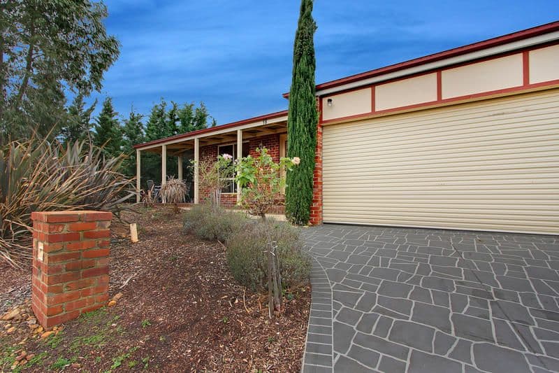 18 Eskdale Court, MORNINGTON VIC 3931, Mornington - Thumbnail 2
