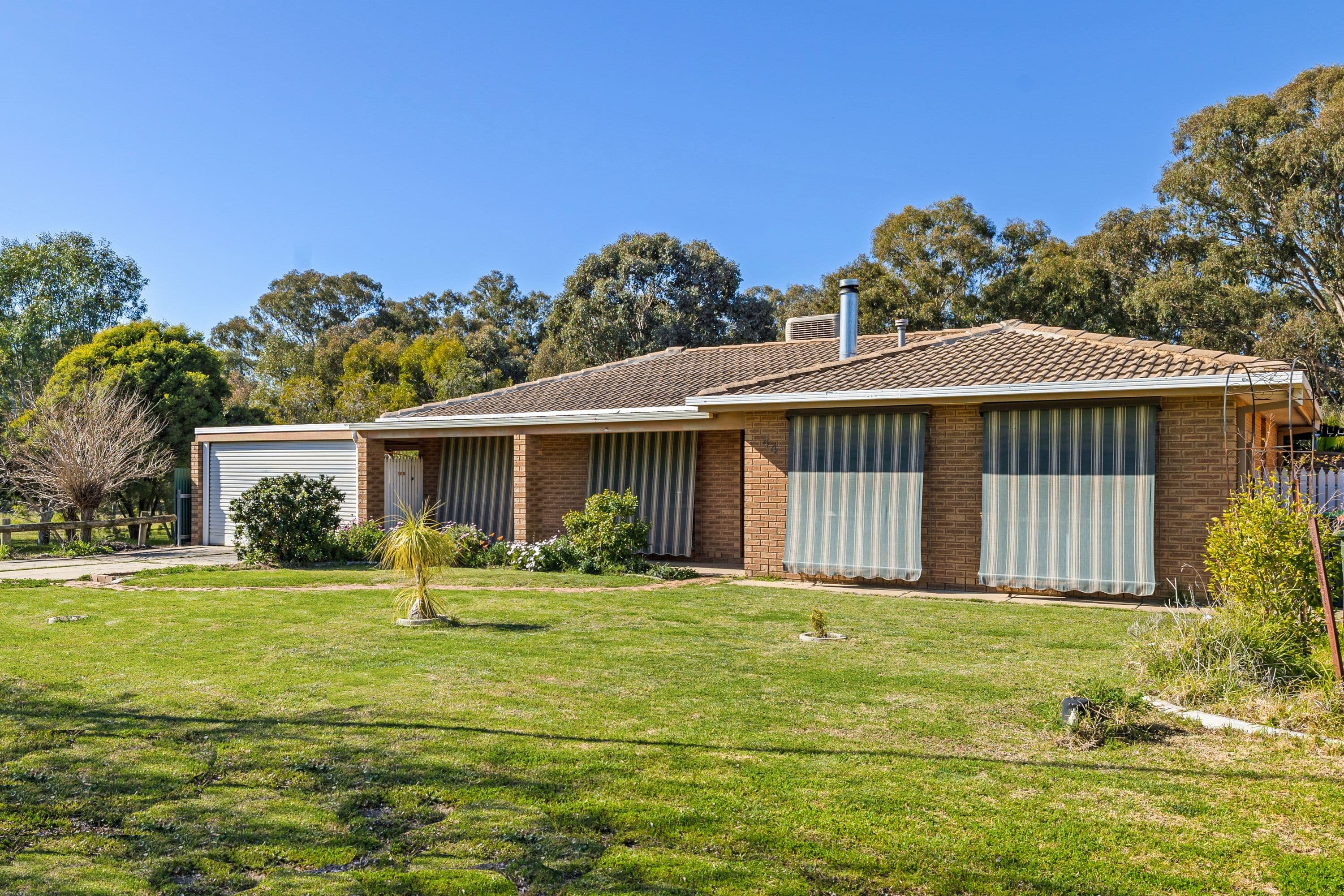 44 Karoom Drive, Glenfield Park NSW 2650, Glenfield Park - Image 1