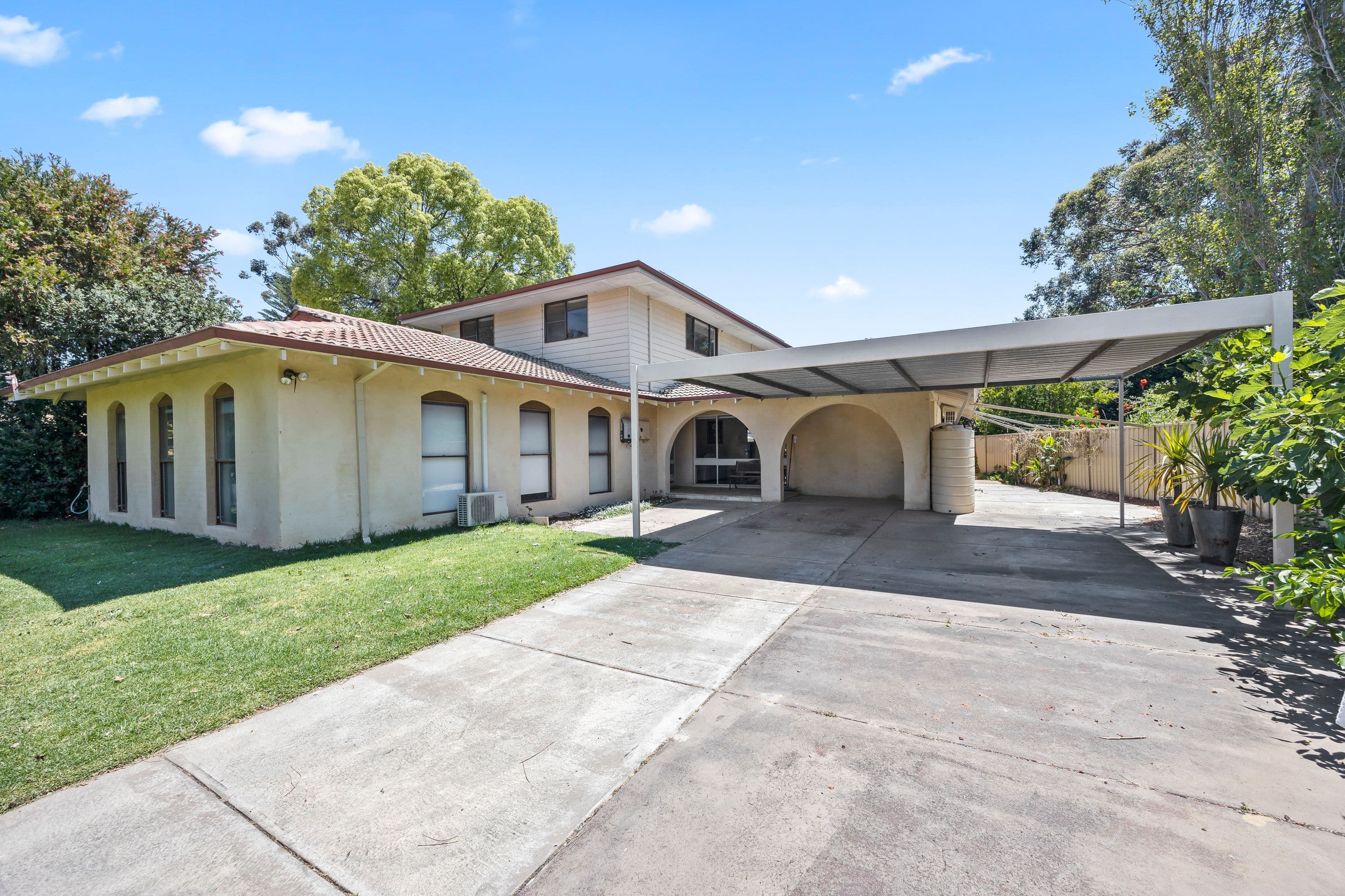 33 Hunter Drive, Lesmurdie WA 6076, Lesmurdie - Image 1