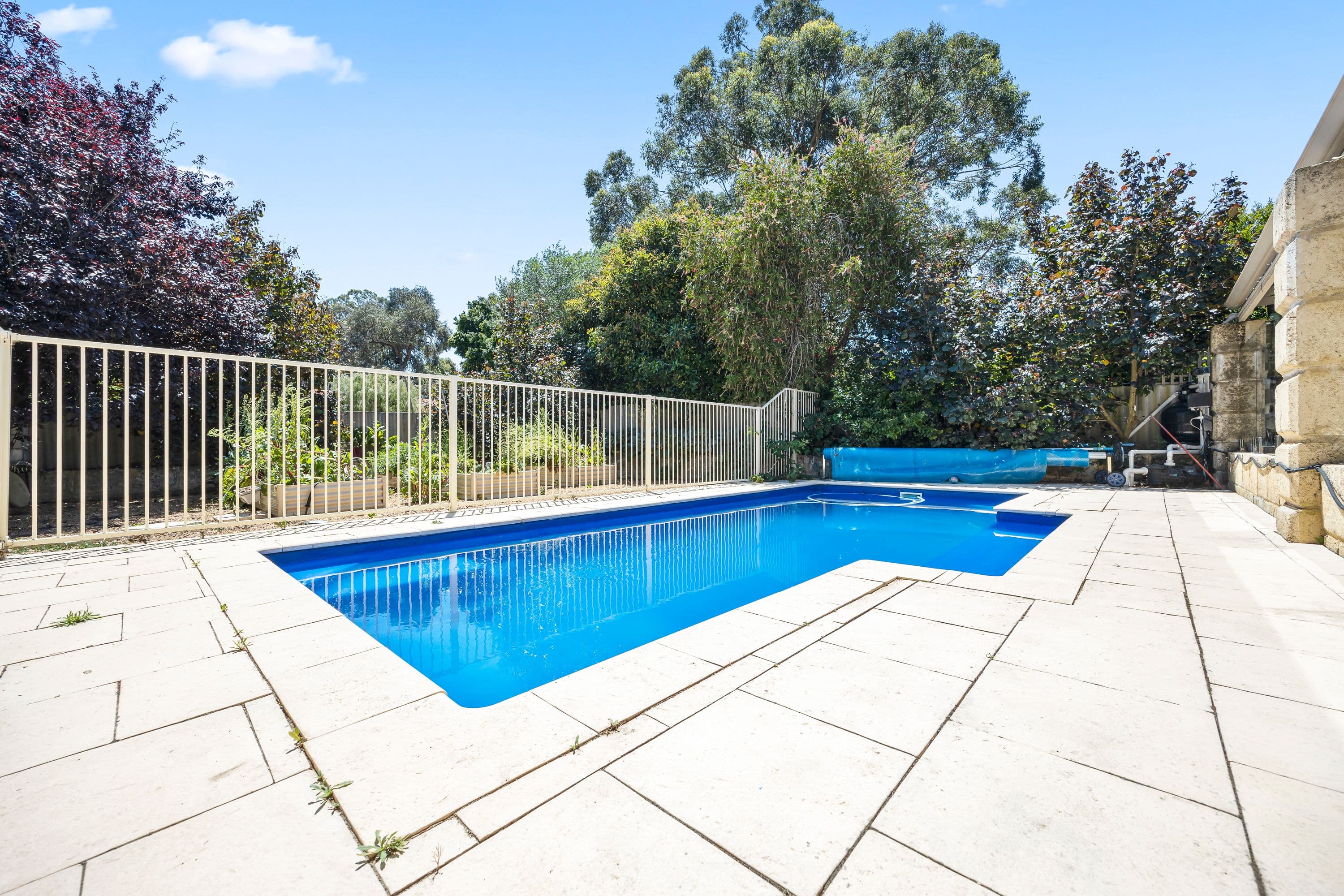 33 Hunter Drive, Lesmurdie WA 6076, Lesmurdie - Thumbnail 3