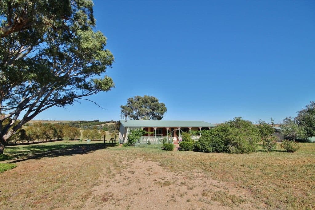 125 Golden Grove Road, Young - Image 1