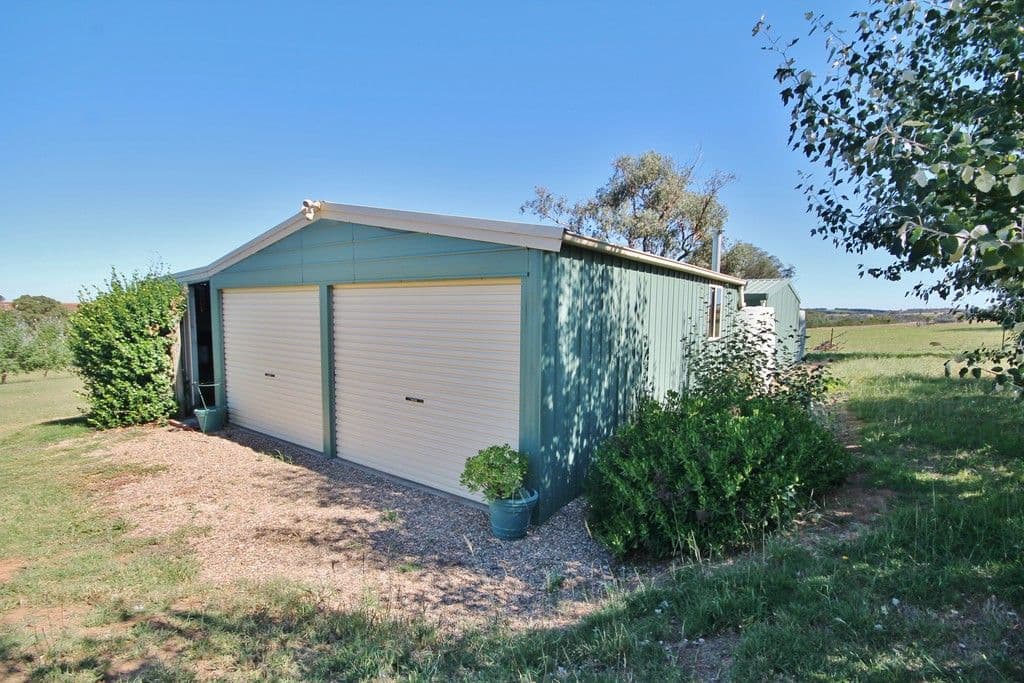 125 Golden Grove Road, Young - Thumbnail 2