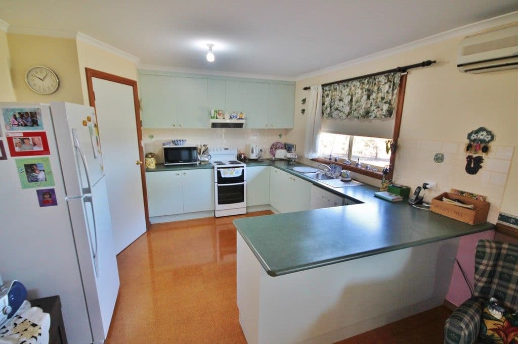 125 Golden Grove Road, Young - Thumbnail 8