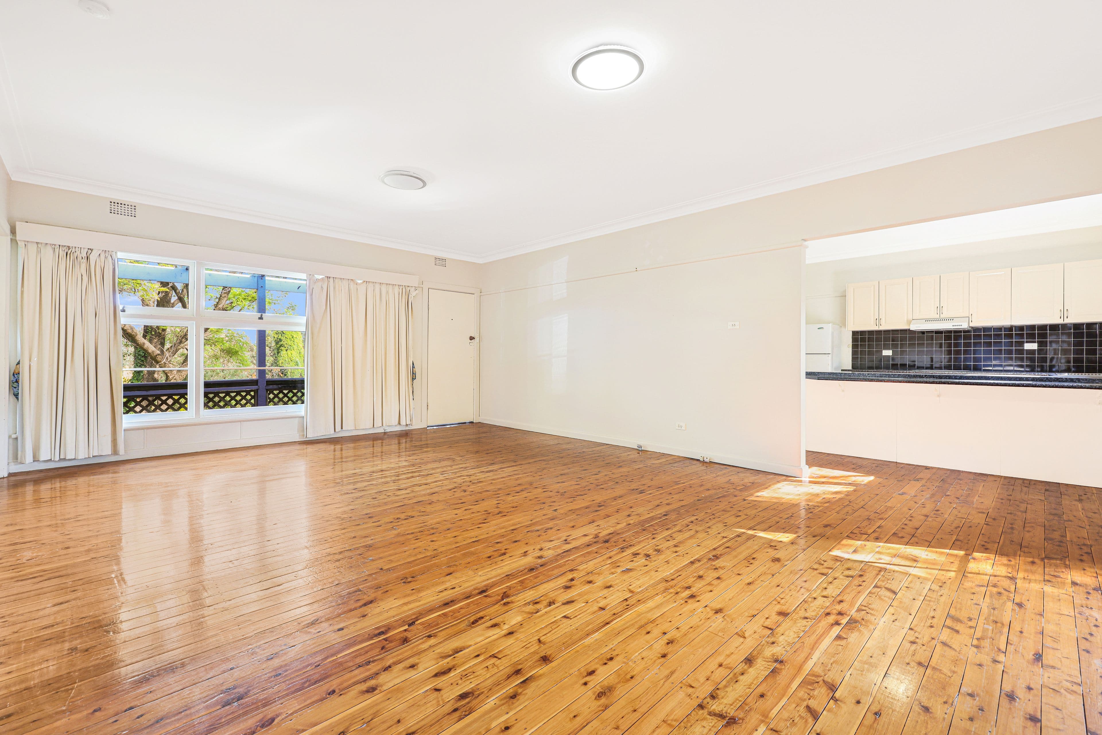 2 Varley Avenue, Tamworth NSW 2340, East Tamworth - Thumbnail 2