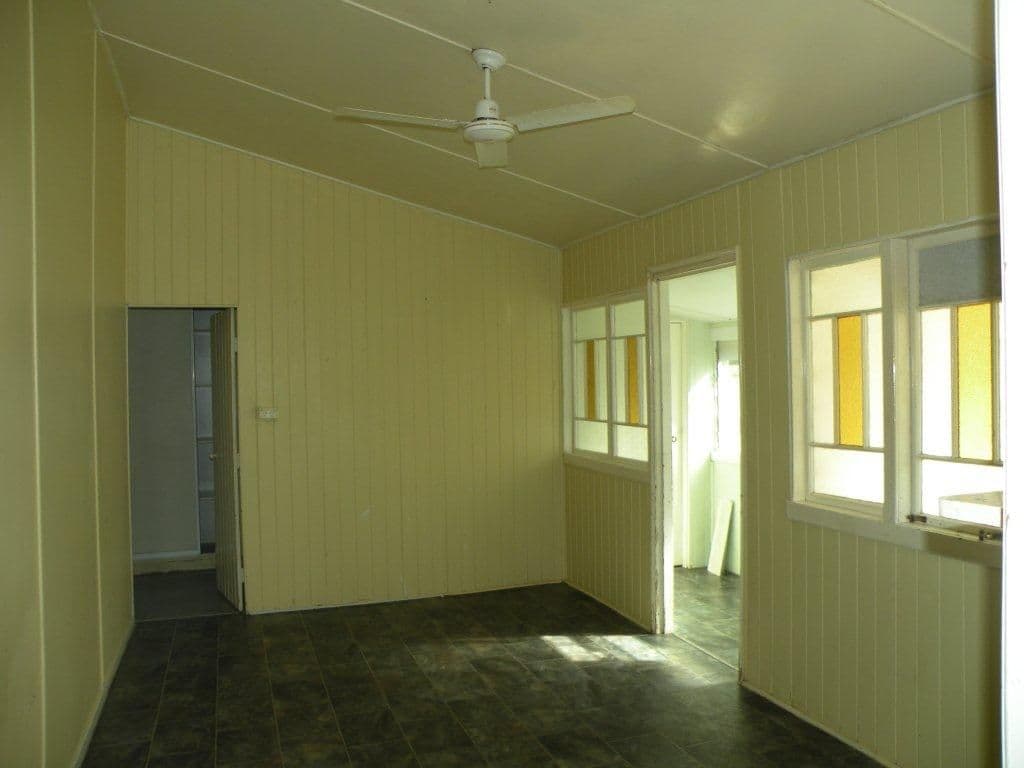 26 Hartley Street, WANDAL QLD 4700, Wandal - Thumbnail 6