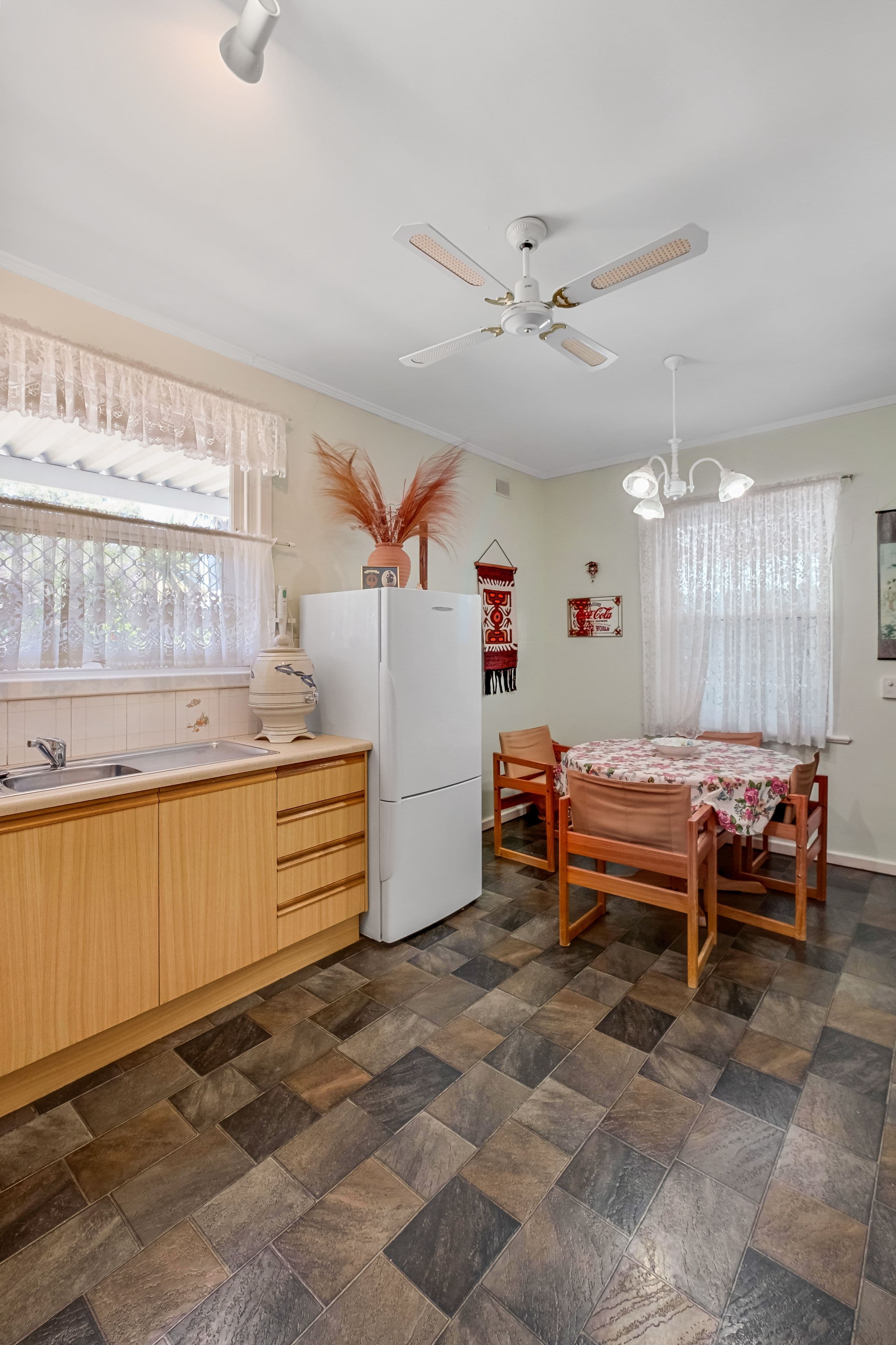 14 Masters Avenue, Oaklands Park SA 5046, Oaklands Park - Thumbnail 6