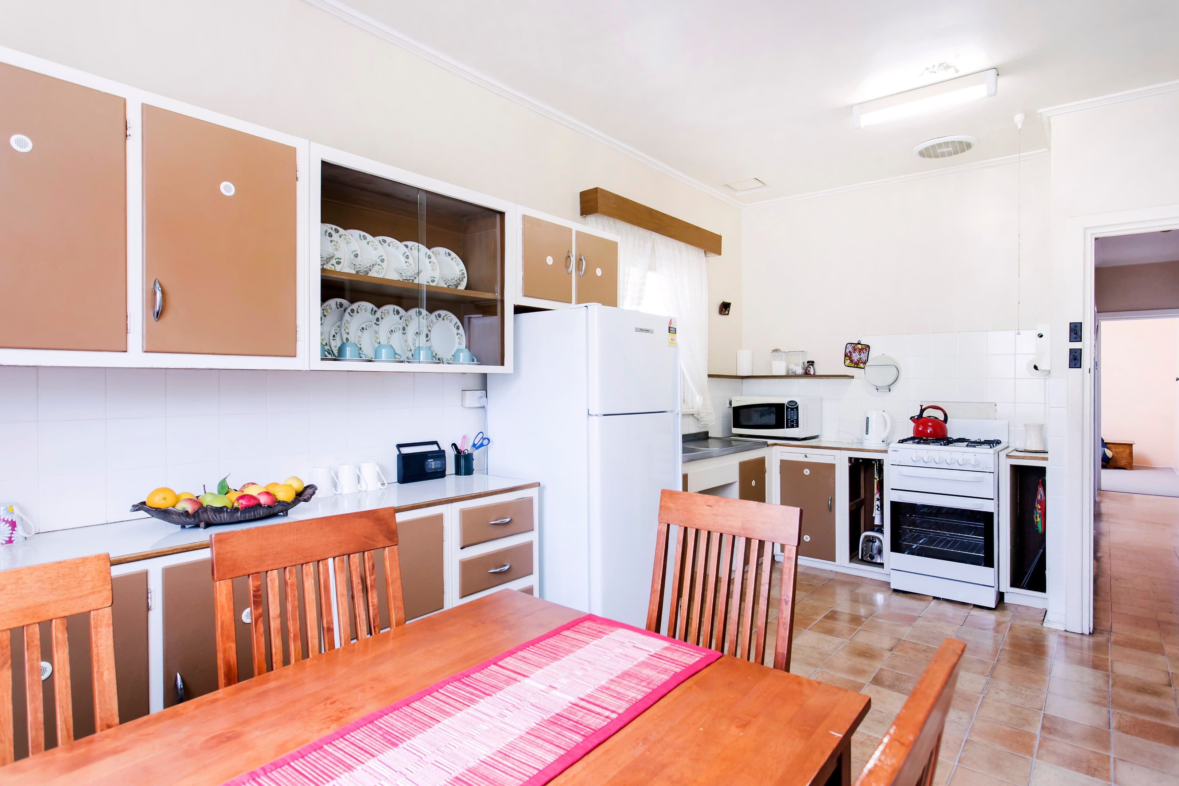 28 Johnstone Road, Oaklands Park SA 5046, Oaklands Park - Thumbnail 4