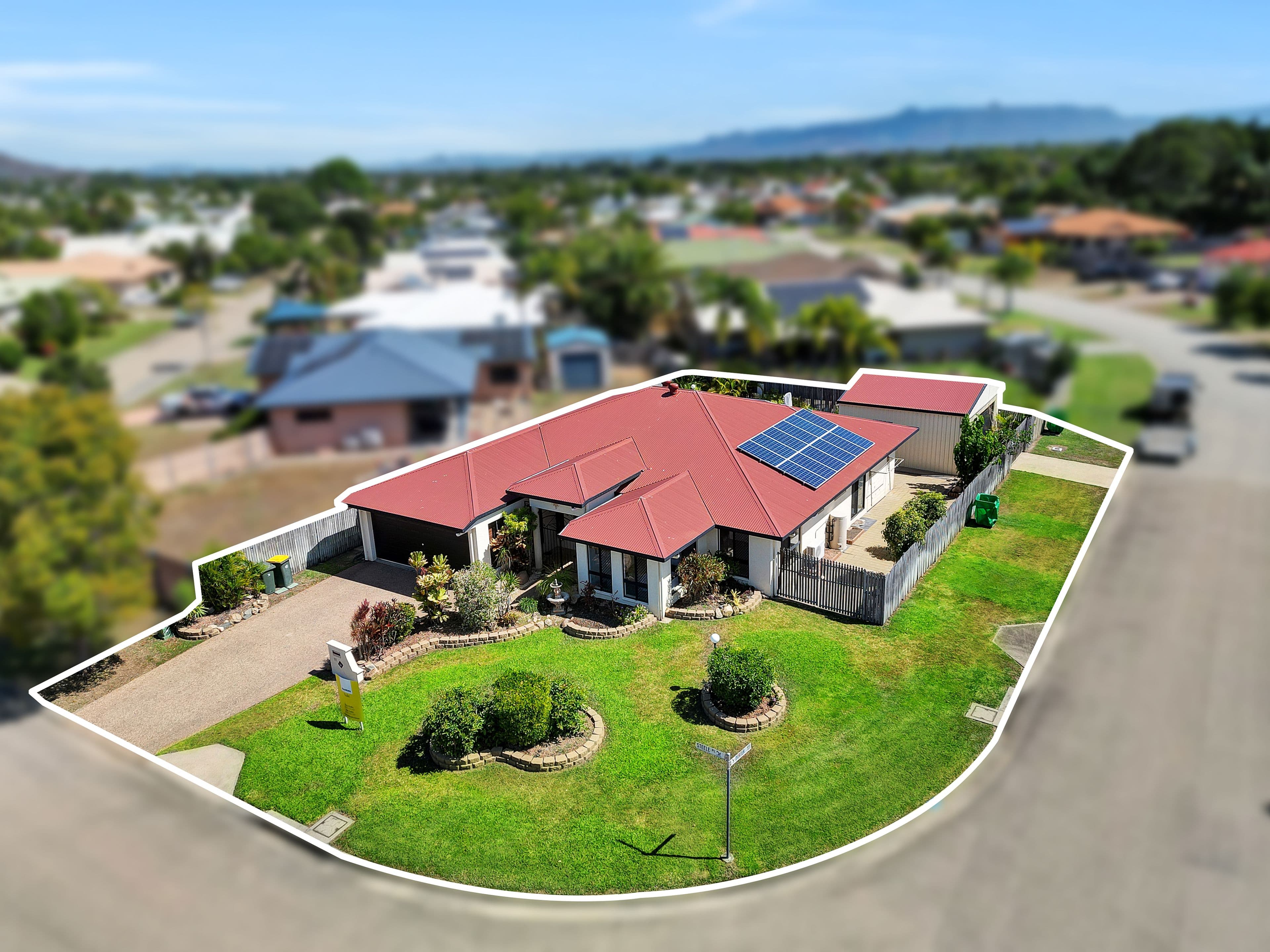 17 Steele Place, Kirwan QLD 4817, Kirwan - Image 1