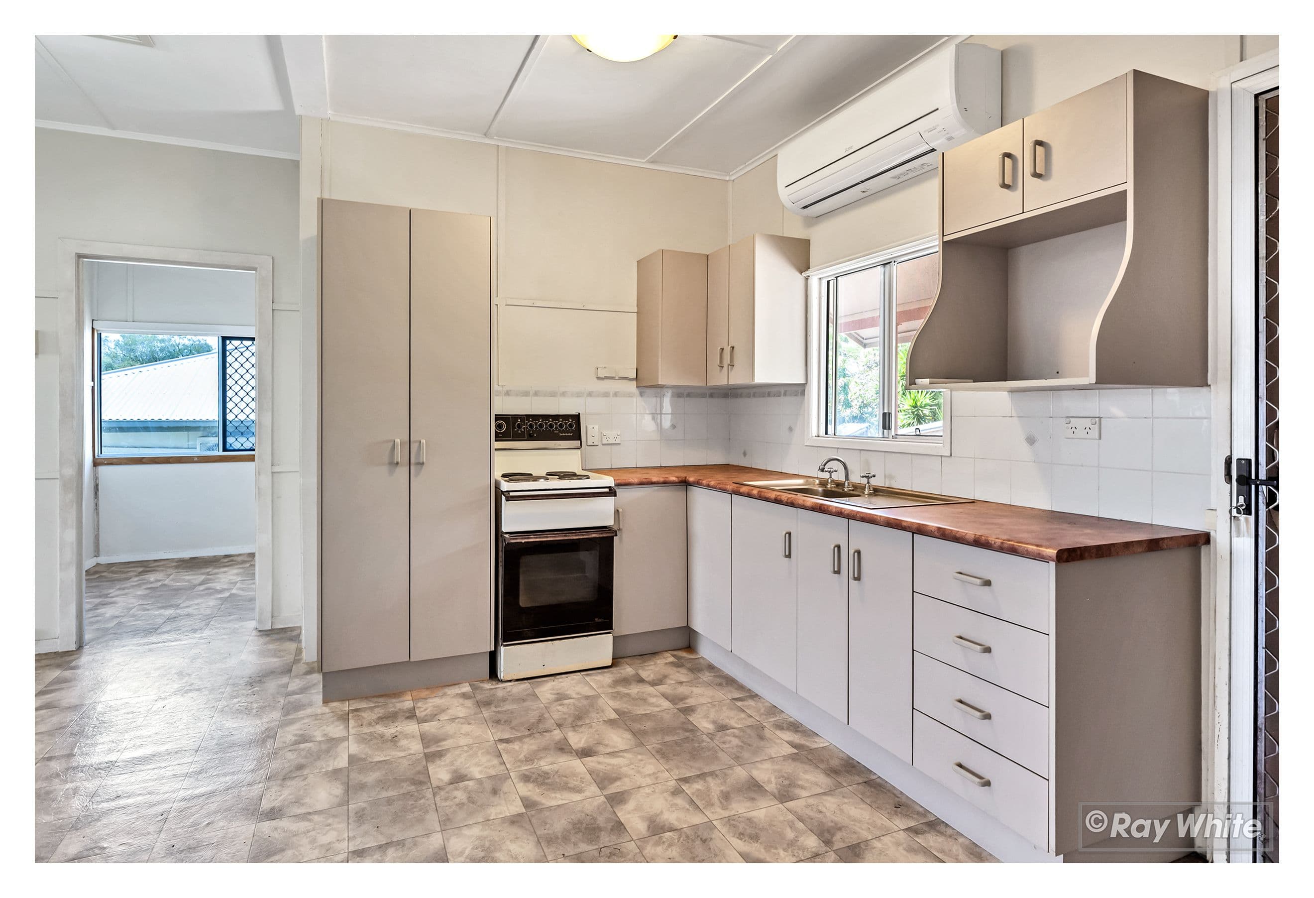 290 Eldon Street, Berserker QLD 4701, Berserker - Thumbnail 3