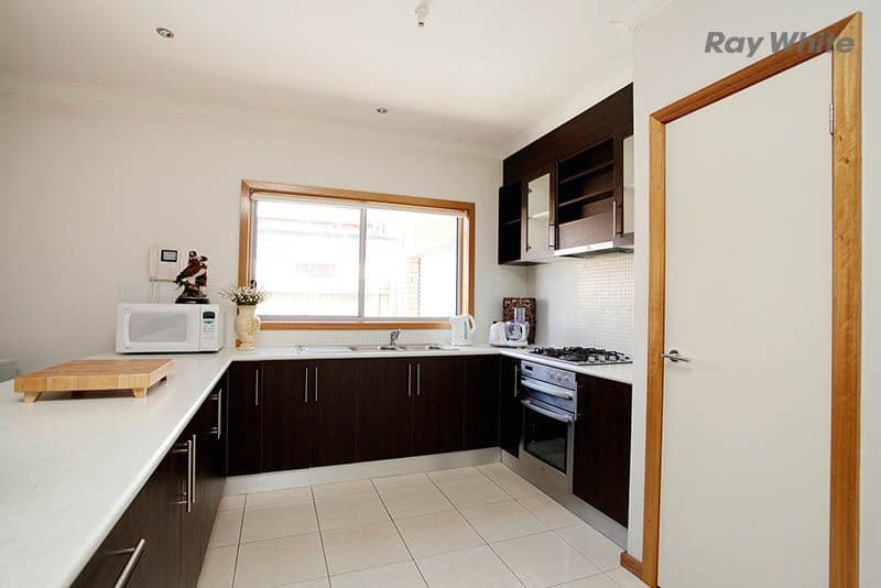 9 Philip Street, ALTONA MEADOWS VIC 3028, Altona Meadows - Thumbnail 2