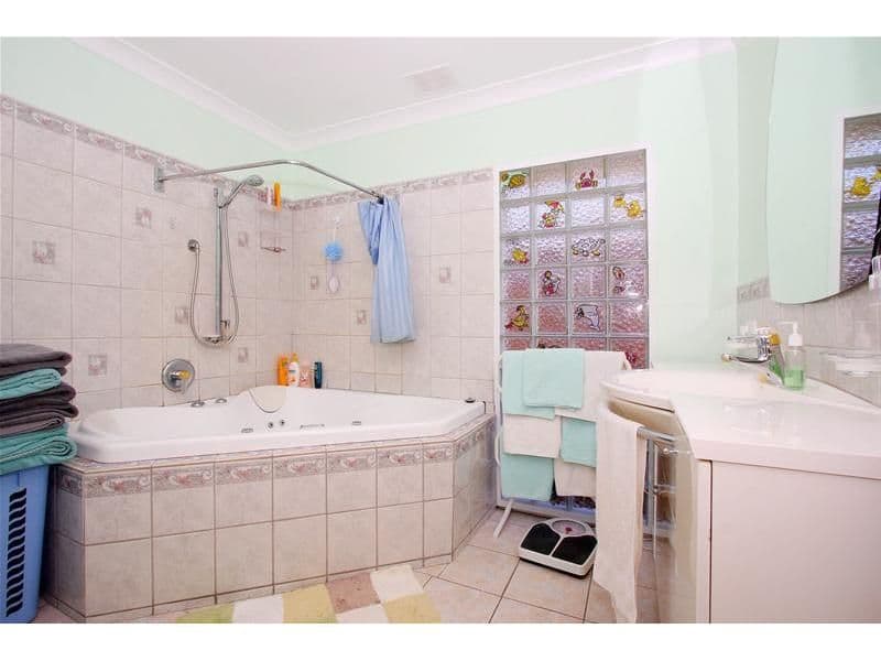 4 Gordon Street, BUNDOORA VIC 3083, Bundoora - Thumbnail 6