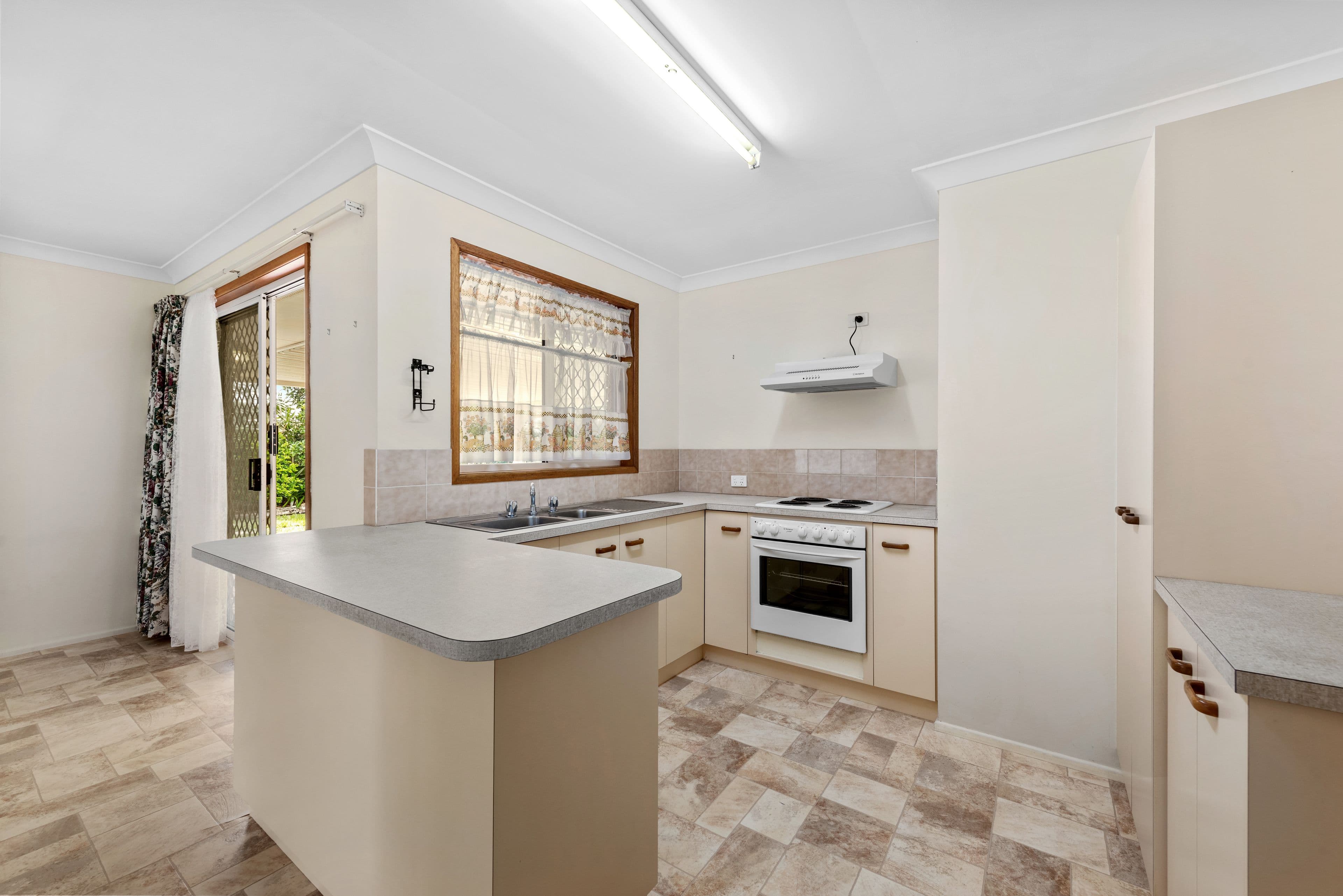 3 Tamara Place, Deception Bay QLD 4508, Deception Bay - Thumbnail 3