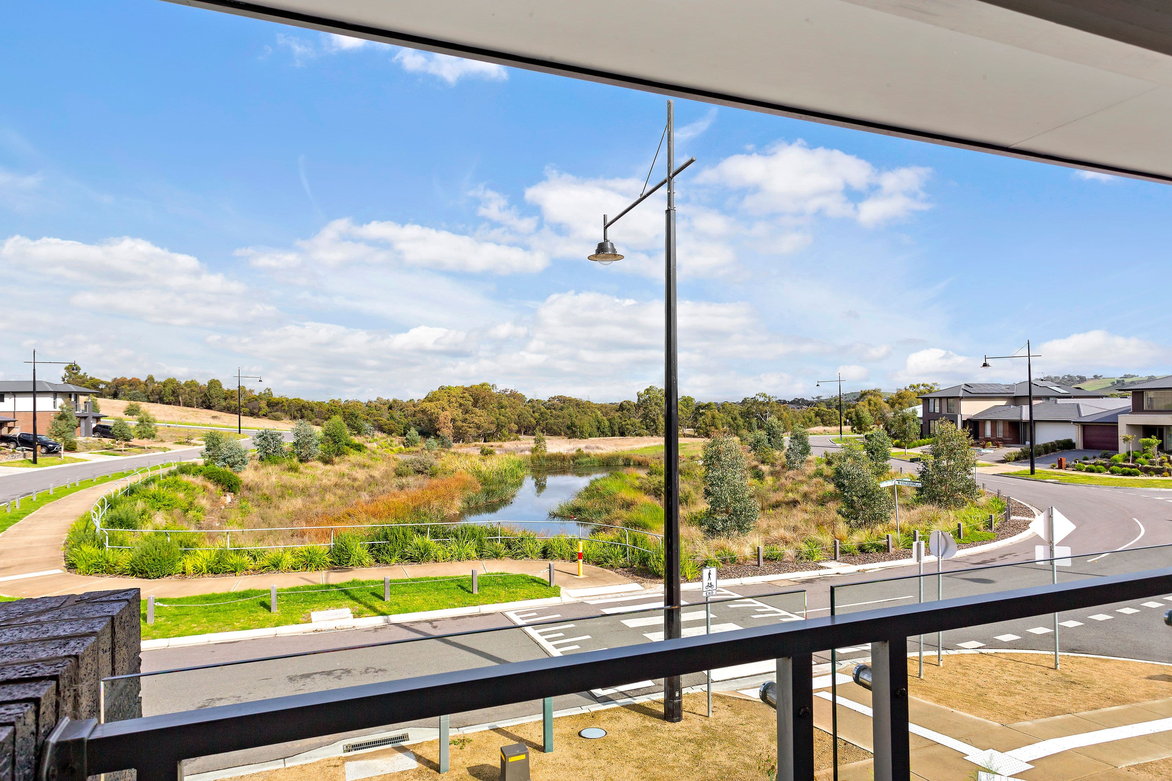 16 Lincoln Way, Doreen VIC 3754, Doreen - Thumbnail 2