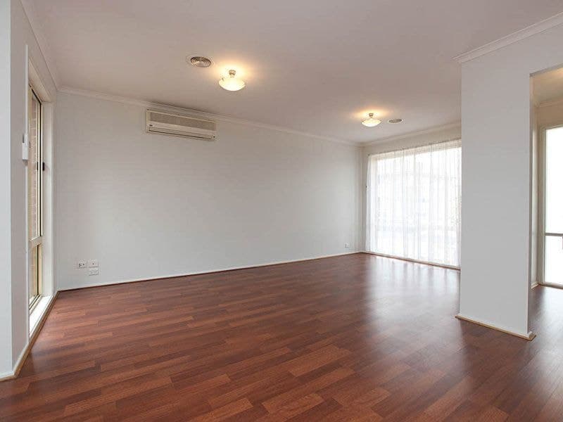 21 Kingsley Avenue, Point Cook - Thumbnail 6