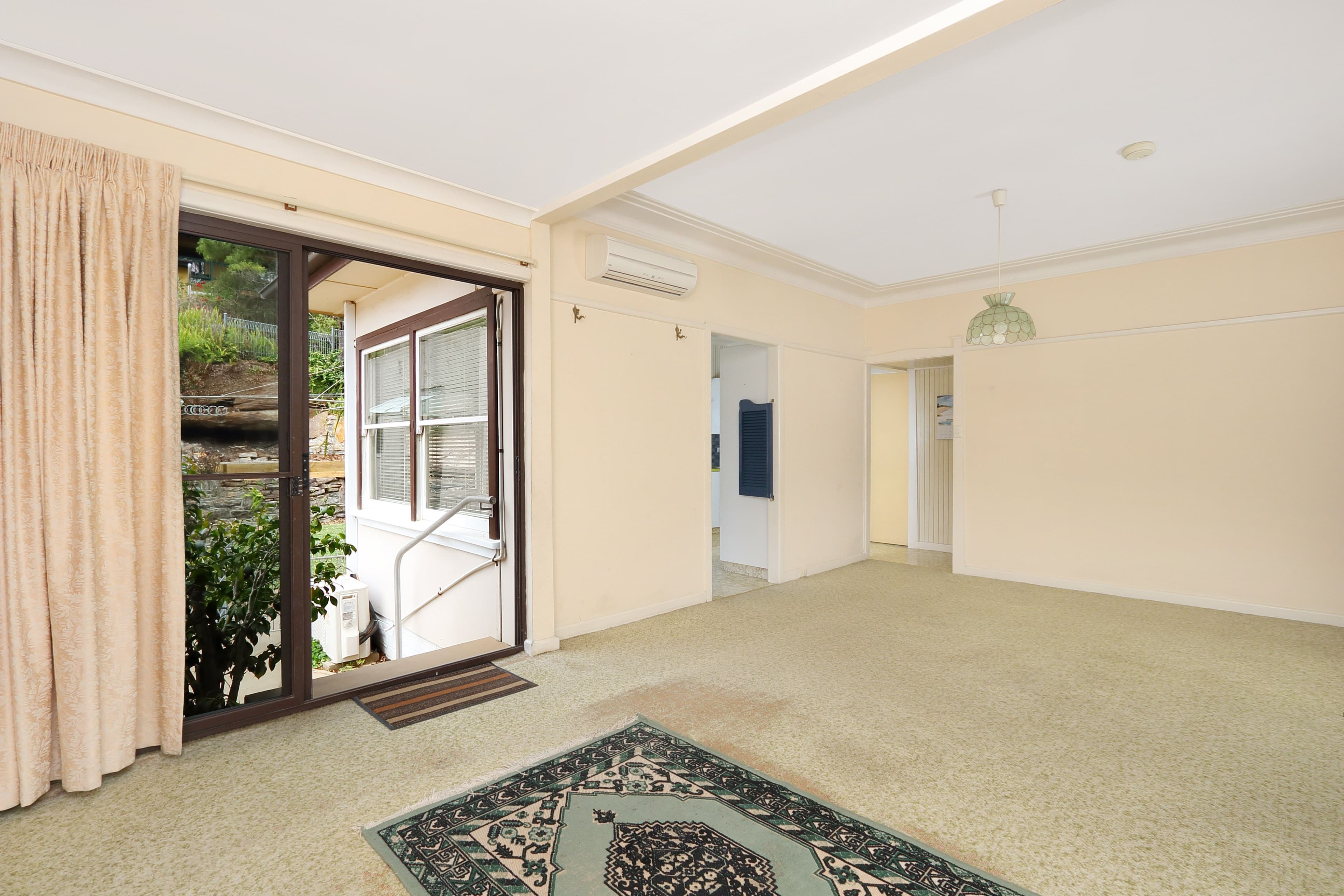 19 Ballantyne Road, Mortdale - Thumbnail 3