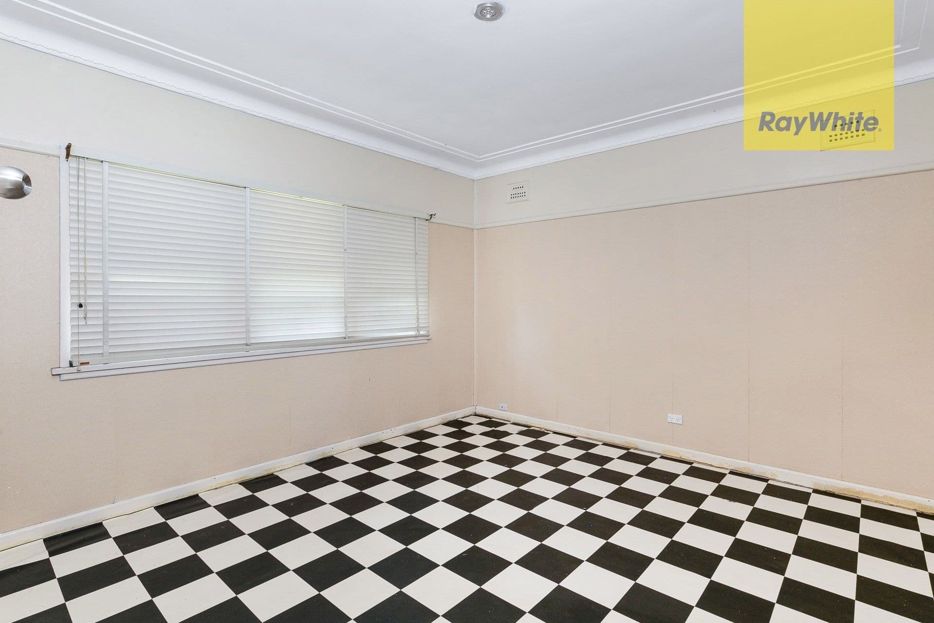 14 Emert Street, Wentworthville NSW 2145, Wentworthville - Thumbnail 5