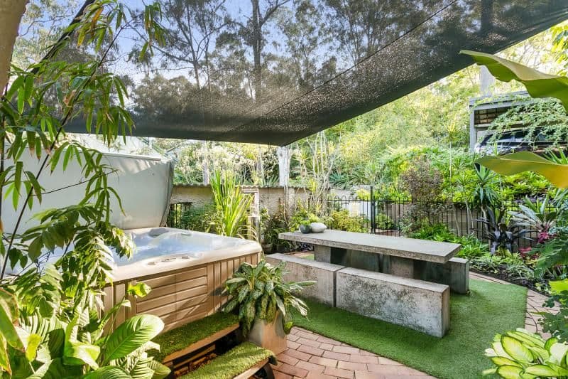 11 Stonehenge Street, Chapel Hill QLD 4069, Chapel Hill - Thumbnail 2