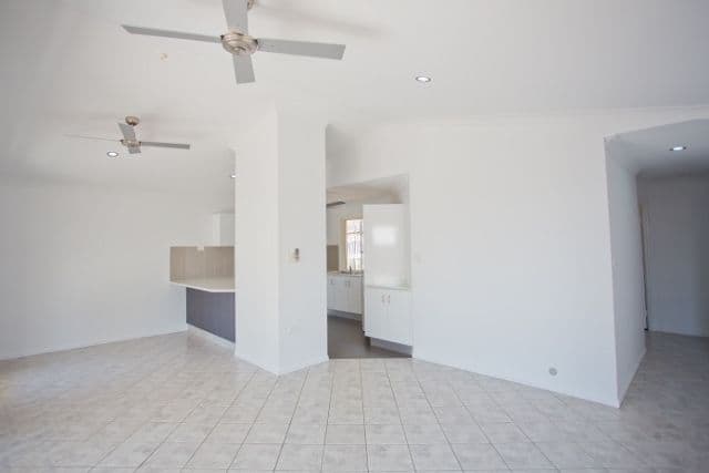 Unit 5, 24 Kerr Street, MEIKLEVILLE HILL QLD 4703, Meikleville Hill - Thumbnail 5
