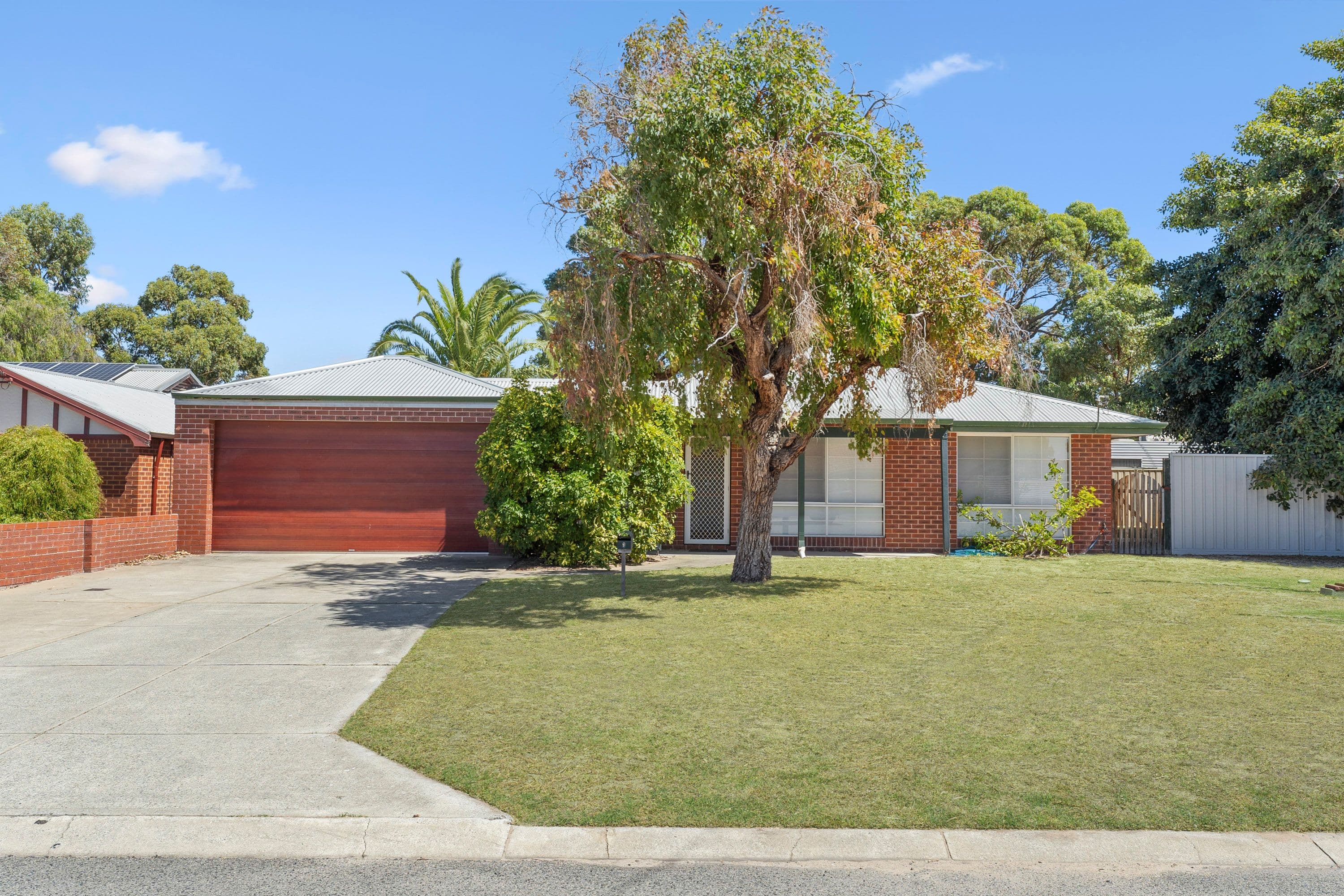 1 Leeder Street, Safety Bay WA 6169, Safety Bay - Image 1