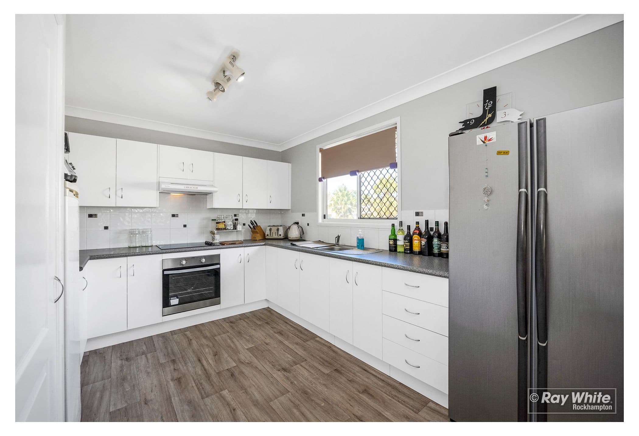 16 Arlott Street, Gracemere QLD 4702, Gracemere - Thumbnail 2