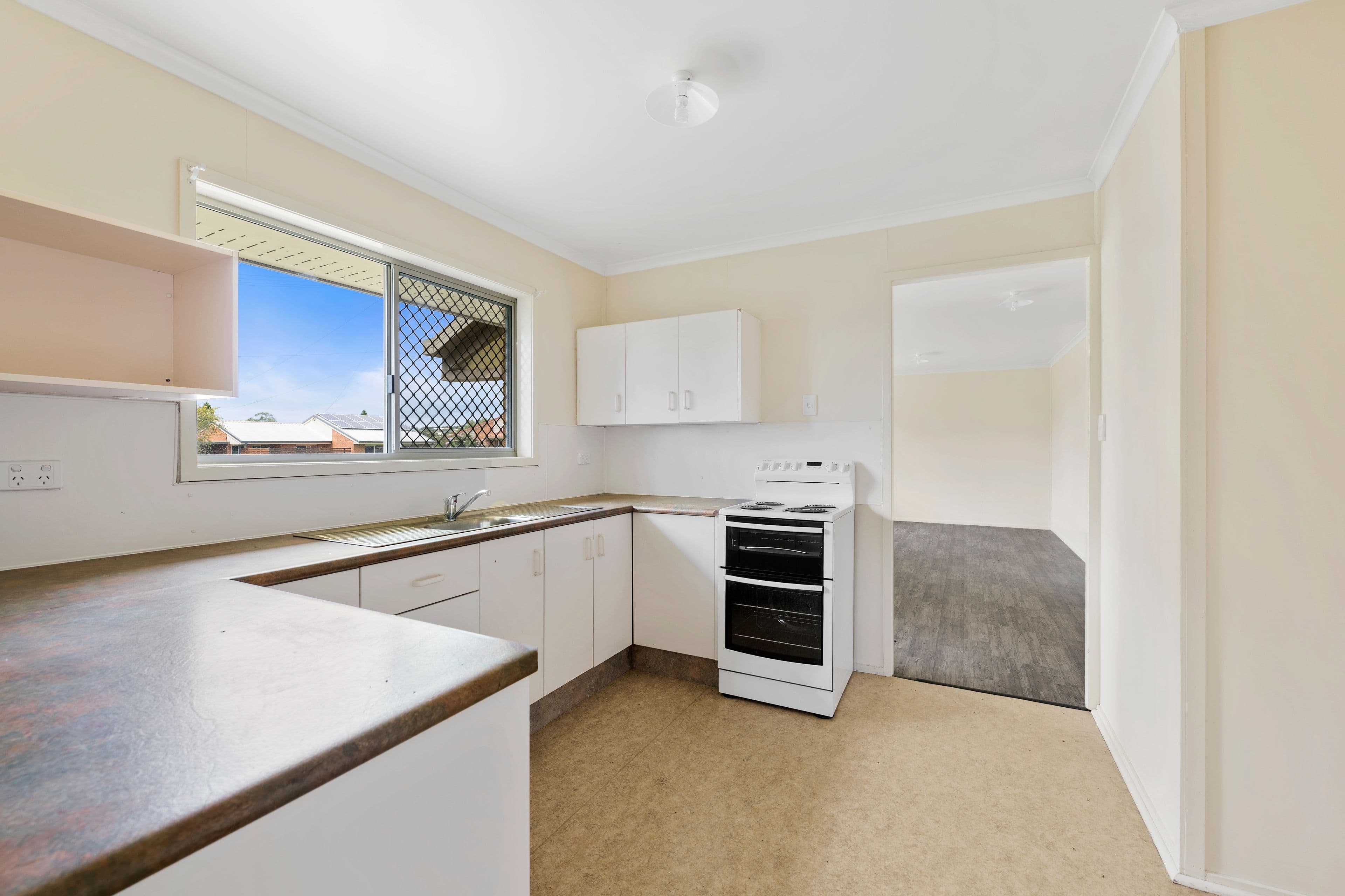 8 Myrtle Court, Drayton QLD 4350, Drayton - Thumbnail 3