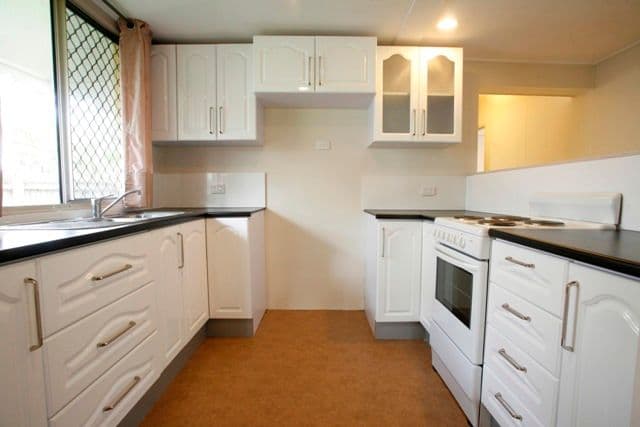 4 Leigh Street, TOWNSVILLE QLD 4810, Townsville - Thumbnail 2