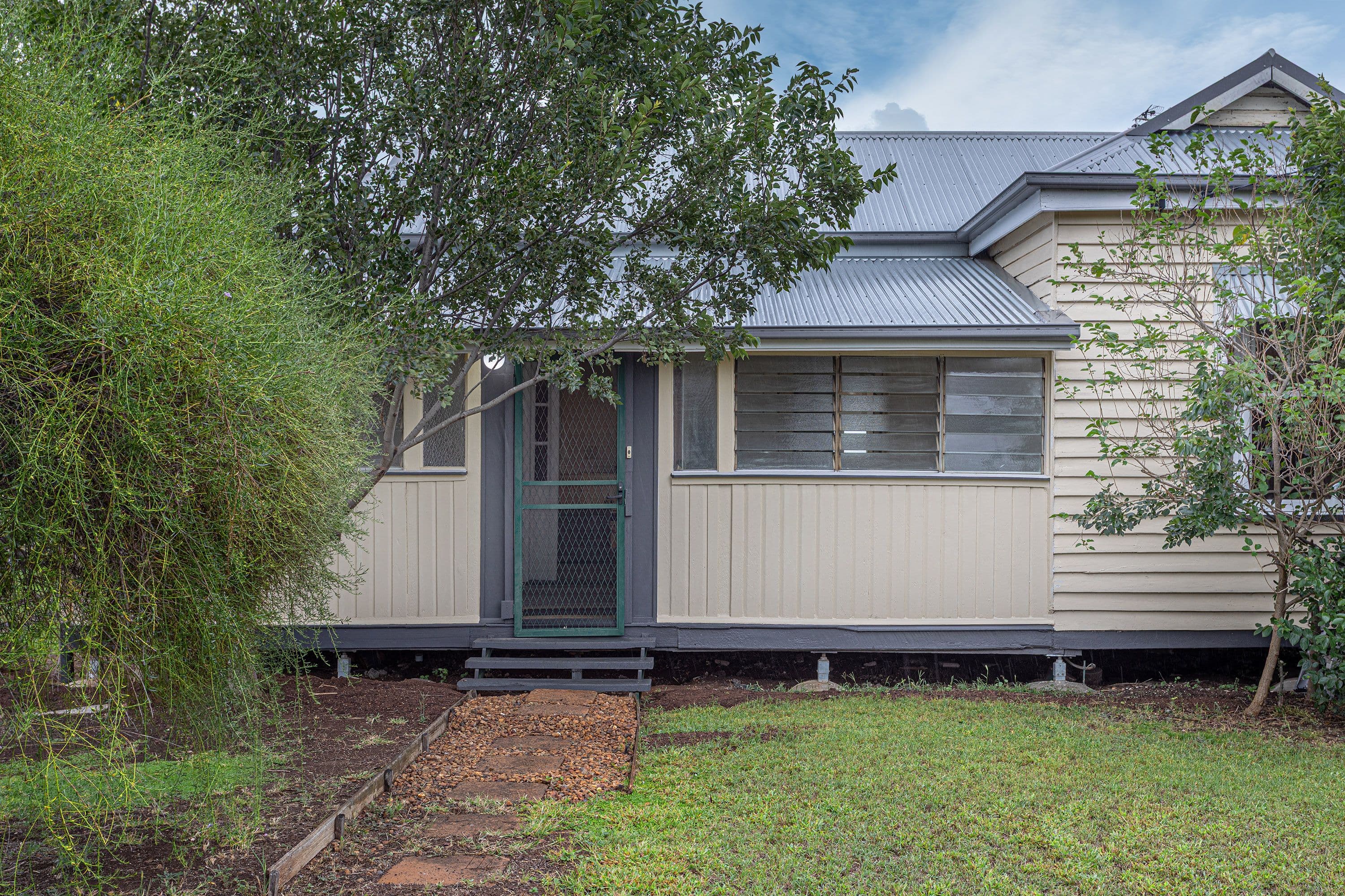 43 Campbell Street, Oakey QLD 4401, Oakey - Image 1