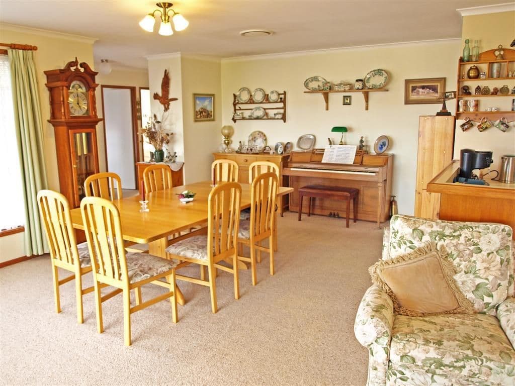 2 Manor Close, WYONG NSW 2259, Wyong - Thumbnail 3