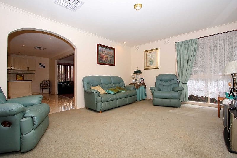 9 Rawdon Court, MILL PARK VIC 3082, Mill Park - Thumbnail 3