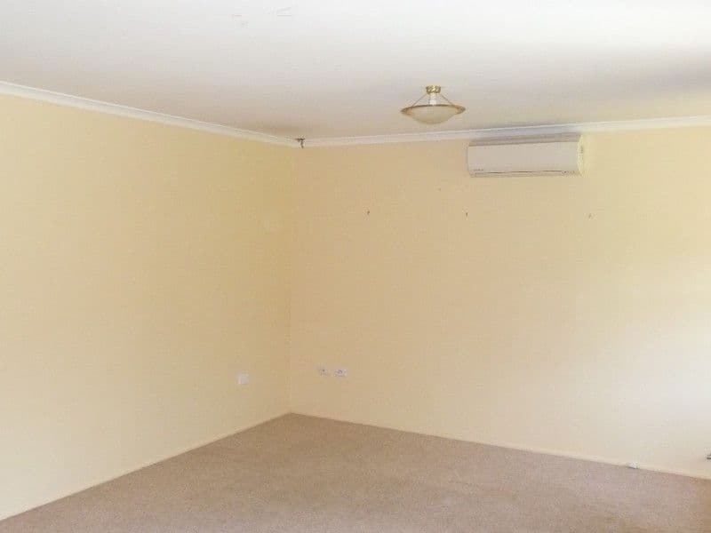 5 Roanoke Drive, LAKE MUNMORAH NSW 2259, Lake Munmorah - Thumbnail 2