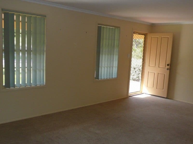 5 Roanoke Drive, LAKE MUNMORAH NSW 2259, Lake Munmorah - Thumbnail 4