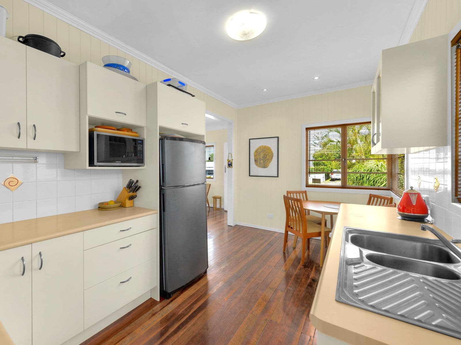 16 Camboor Street, Camp Hill QLD 4152, Camp Hill - Thumbnail 6