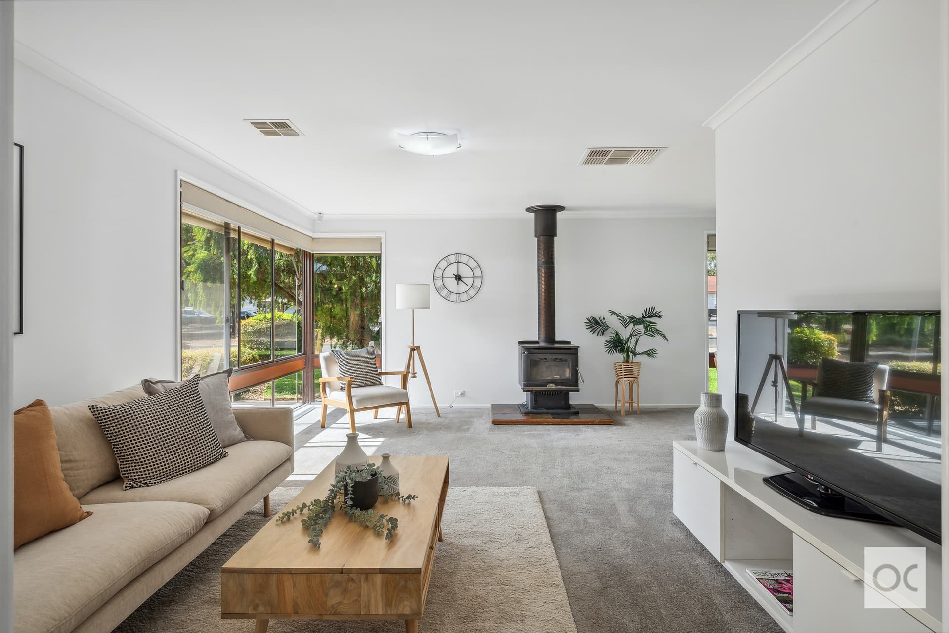 3 Damian Drive, Salisbury Heights - Thumbnail 2
