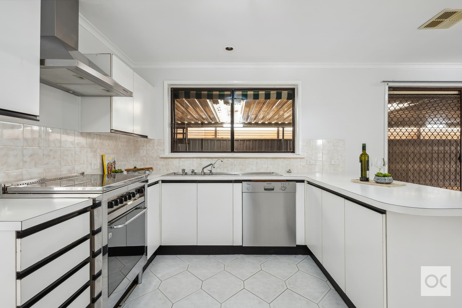 3 Damian Drive, Salisbury Heights - Thumbnail 6